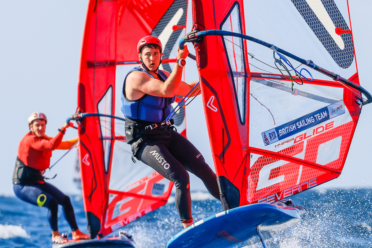 Finn Hawkins races to Euros bronze